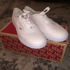 True White Vans | NWT ✨